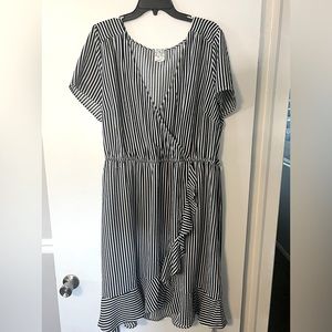 Wrap Dress Blue Ruffle V-Neck Striped Belted Short Sleeve